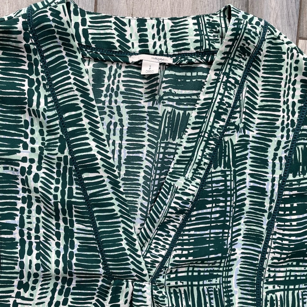 ***Halogen Green White Pattern Tank - Picture 4 of 9